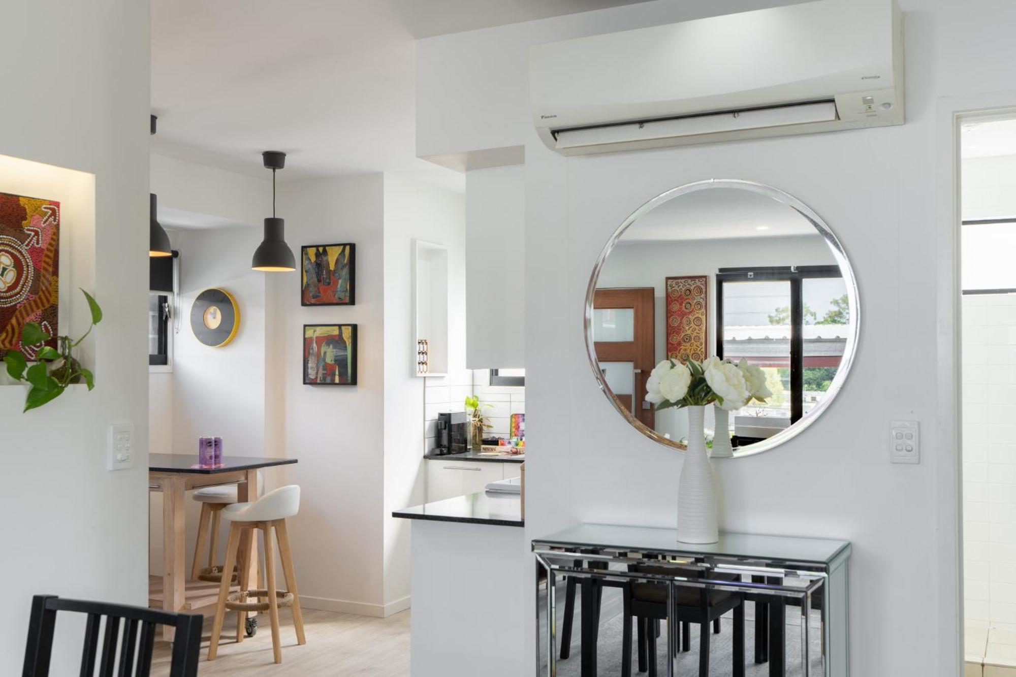 Sophisticated 2-bed With Alfresco Dining *